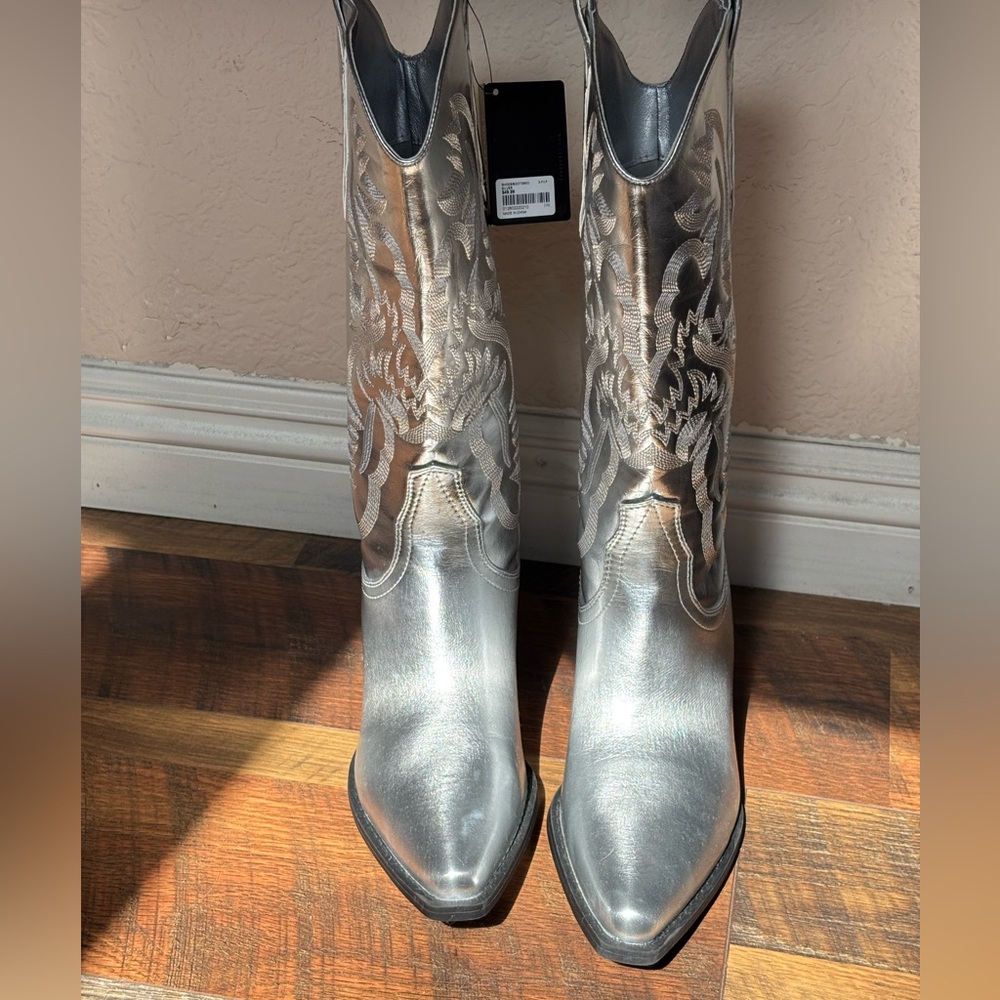 Silver Metallic Embroidered Women's Cowboy Boots size 10 NWT #cowgirlaesthetic